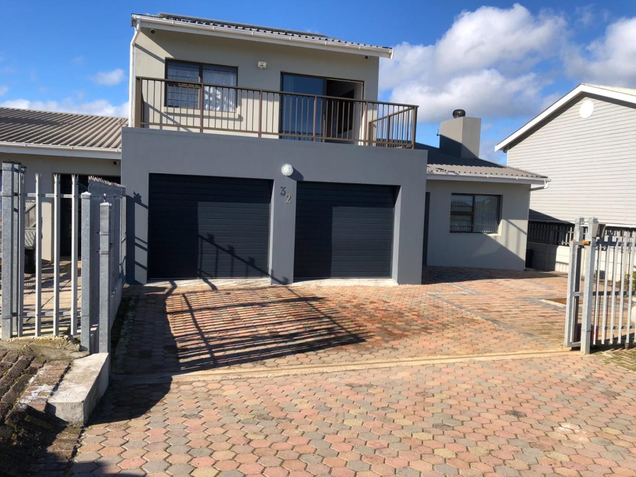 5 Bedroom Property for Sale in Franskraal Western Cape